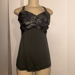 Lululemon Wrap It Up Tank Size 4 So Fly Butterfly Green Fatigue